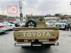 تۆیۆتا لاند کرۆزەر ٧٠ پیکاپ